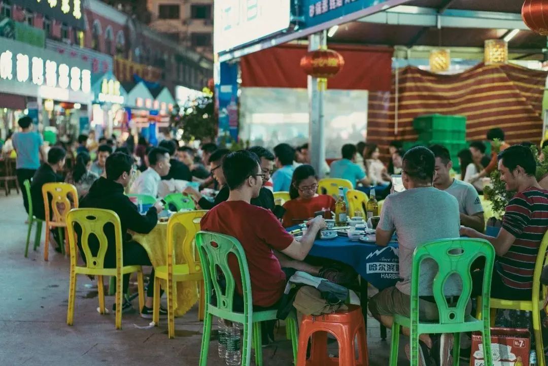 东北的早市VS南方的夜市,你站谁赢?休闲区蓝鸢梦想 - Www.slyday.coM 东北的早市VS南方的夜市,你站谁赢?休闲区蓝鸢梦想 - Www.slyday.coM