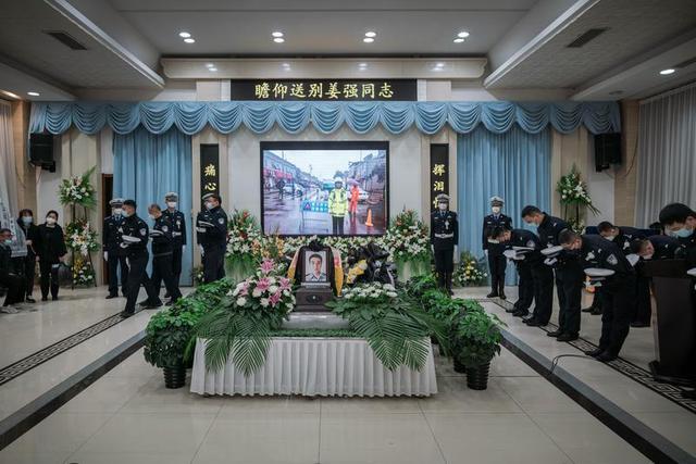 成都90后警务人员值勤中公务牺牲断断续续新华夺目–星晚资源网抖音视频素材库-高清正版无水印图片文案下载-星晚资源网自媒体技巧1 成都90后警务人员值勤中公务牺牲断断续续新华夺目–星晚资源网抖音视频素材库-高清正版无水印图片文案下载-星晚资源网自媒体技巧1