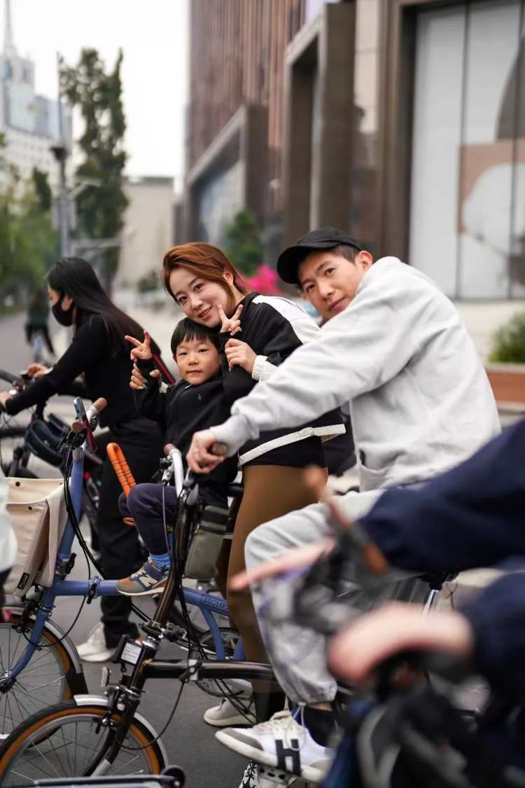 今年最爱骑行的人,都堵在天府绿道了休闲区蓝鸢梦想 - Www.slyday.coM 今年最爱骑行的人,都堵在天府绿道了休闲区蓝鸢梦想 - Www.slyday.coM