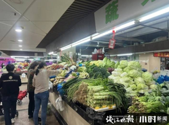 杭州人一提起就流口水的“二冬”上市,就是有点贵,两根就要50多!休闲区蓝鸢梦想 - Www.slyday.coM 杭州人一提起就流口水的“二冬”上市,就是有点贵,两根就要50多!休闲区蓝鸢梦想 - Www.slyday.coM