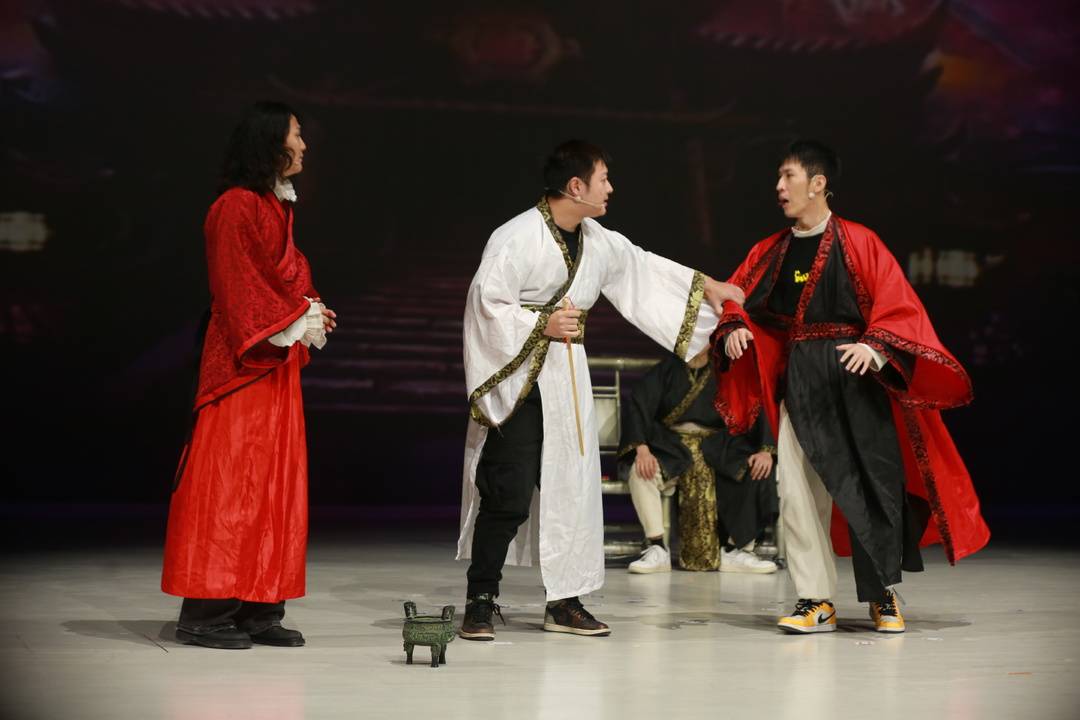 小品、广播节目、rap接连拉开序幕那场戏剧表演精采不断–星晚资源网抖音视频素材库-高清正版无水印图片文案下载-星晚资源网自媒体技巧1 小品、广播节目、rap接连拉开序幕那场戏剧表演精采不断–星晚资源网抖音视频素材库-高清正版无水印图片文案下载-星晚资源网自媒体技巧1