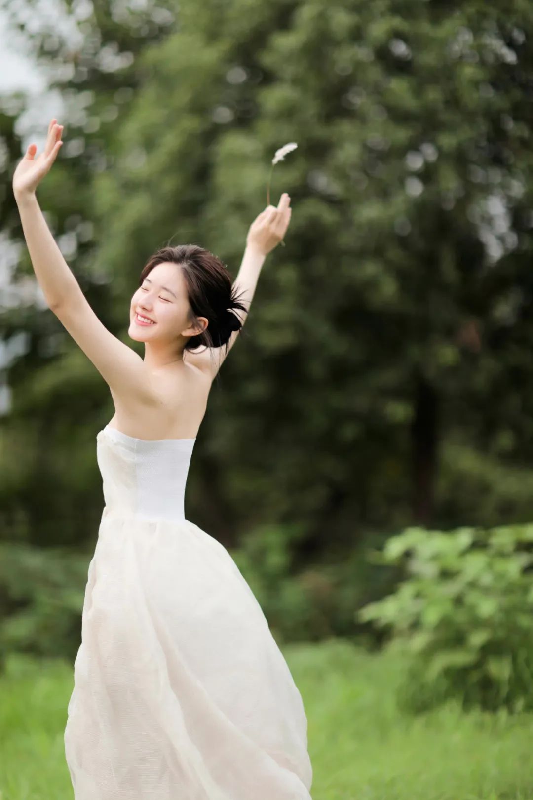 没剪掉发的女星,前段时间都在夸耀脑后的“低茄子”–星晚资源网抖音视频素材库-高清正版无水印图片文案下载-星晚资源网自媒体技巧7 没剪掉发的女星,前段时间都在夸耀脑后的“低茄子”–星晚资源网抖音视频素材库-高清正版无水印图片文案下载-星晚资源网自媒体技巧7
