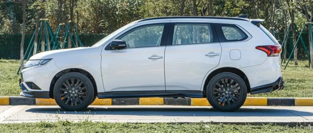 给你“稳稳的幸福”，合资四驱SUV直降5.9万，最低13万落地