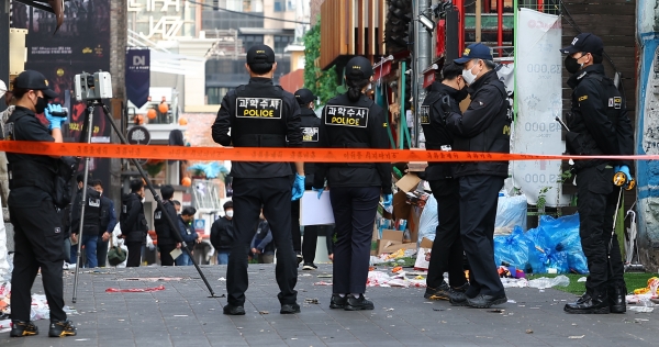 一千万不要被撞坏!避免被挤进群体中心!大灾难病理学家教你冲撞当晚如何补救–星晚资源网抖音视频素材库-高清正版无水印图片文案下载-星晚资源网自媒体技巧 一千万不要被撞坏!避免被挤进群体中心!大灾难病理学家教你冲撞当晚如何补救–星晚资源网抖音视频素材库-高清正版无水印图片文案下载-星晚资源网自媒体技巧