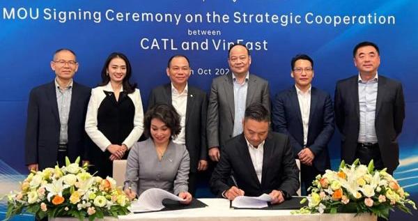 一起“玩滑板”！宁德时代与越南“特斯拉”VinFast签署合作协议