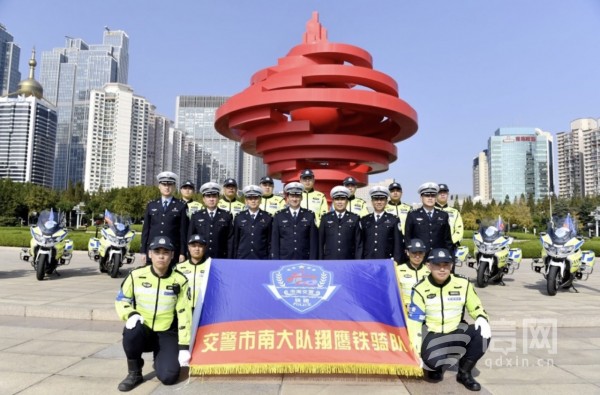 “翔鹰”汉军队壮行征战济南再添宣传教育亮丽一景–星晚资源网抖音视频素材库-高清正版无水印图片文案下载-星晚资源网自媒体技巧 “翔鹰”汉军队壮行征战济南再添宣传教育亮丽一景–星晚资源网抖音视频素材库-高清正版无水印图片文案下载-星晚资源网自媒体技巧