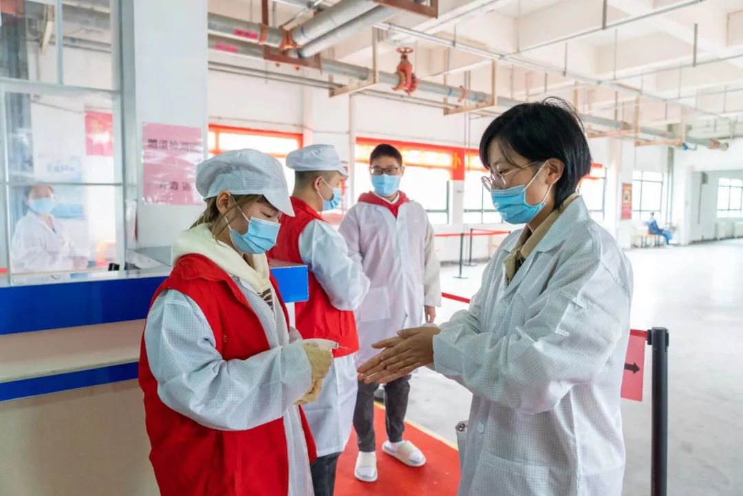 郑州航空港区要求富士康落实四方责任,有序恢复生产生活秩序休闲区蓝鸢梦想 - Www.slyday.coM 郑州航空港区要求富士康落实四方责任,有序恢复生产生活秩序休闲区蓝鸢梦想 - Www.slyday.coM