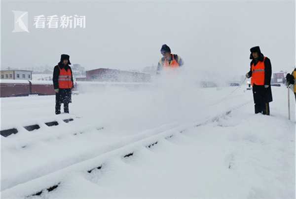 视频|吉林迎第一场积雪广铁集团全力以赴保证货物运输安全可靠–星晚资源网抖音视频素材库-高清正版无水印图片文案下载-星晚资源网自媒体技巧 视频|吉林迎第一场积雪广铁集团全力以赴保证货物运输安全可靠–星晚资源网抖音视频素材库-高清正版无水印图片文案下载-星晚资源网自媒体技巧