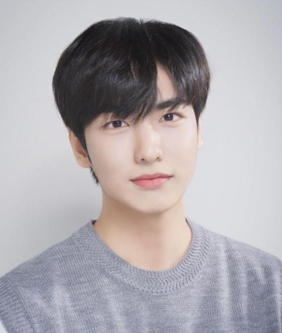 韩国演员李智汉在梨泰院踩踏事故中遇难,其生前参演剧集停拍休闲区蓝鸢梦想 - Www.slyday.coM 韩国演员李智汉在梨泰院踩踏事故中遇难,其生前参演剧集停拍休闲区蓝鸢梦想 - Www.slyday.coM