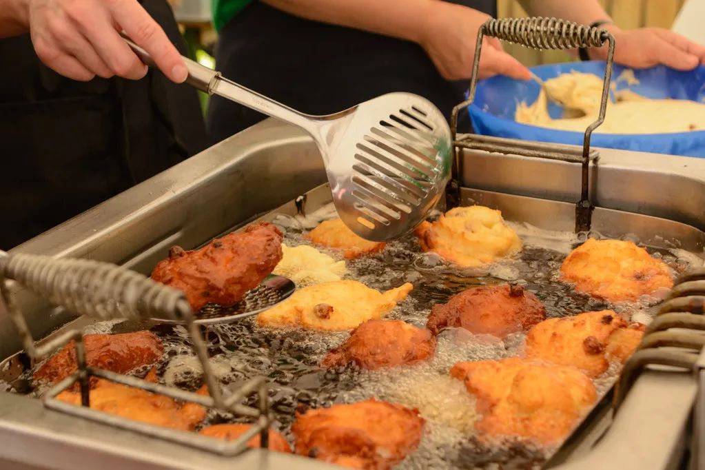 伤肝最狠的3种晚餐,越吃肝越肥、癌也悄悄上门!别让一顿饭毁了全家人健康休闲区蓝鸢梦想 - Www.slyday.coM 伤肝最狠的3种晚餐,越吃肝越肥、癌也悄悄上门!别让一顿饭毁了全家人健康休闲区蓝鸢梦想 - Www.slyday.coM