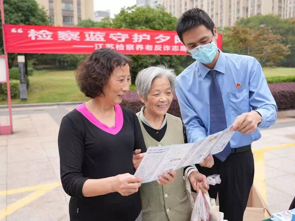 起底“养生基地”免费旅游骗局|今晚九点半休闲区蓝鸢梦想 - Www.slyday.coM 起底“养生基地”免费旅游骗局|今晚九点半休闲区蓝鸢梦想 - Www.slyday.coM