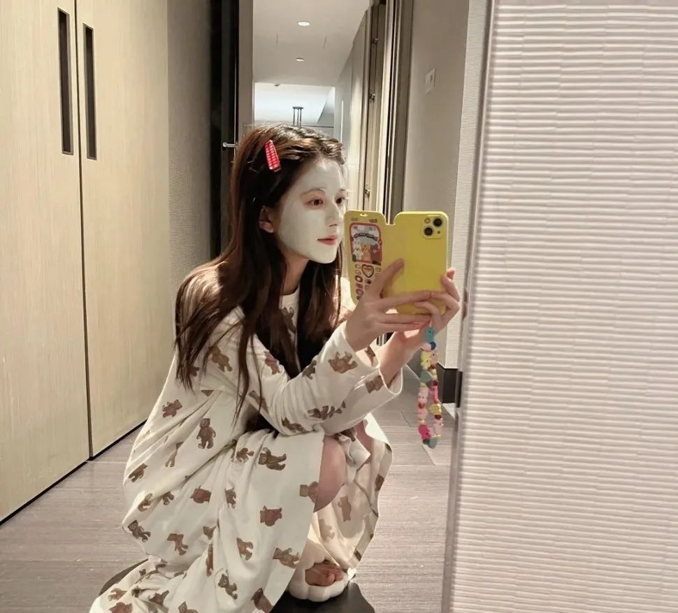 李诞式面膜火上热搜,谁还没有“蘸酱油”的时刻呢!休闲区蓝鸢梦想 - Www.slyday.coM 李诞式面膜火上热搜,谁还没有“蘸酱油”的时刻呢!休闲区蓝鸢梦想 - Www.slyday.coM