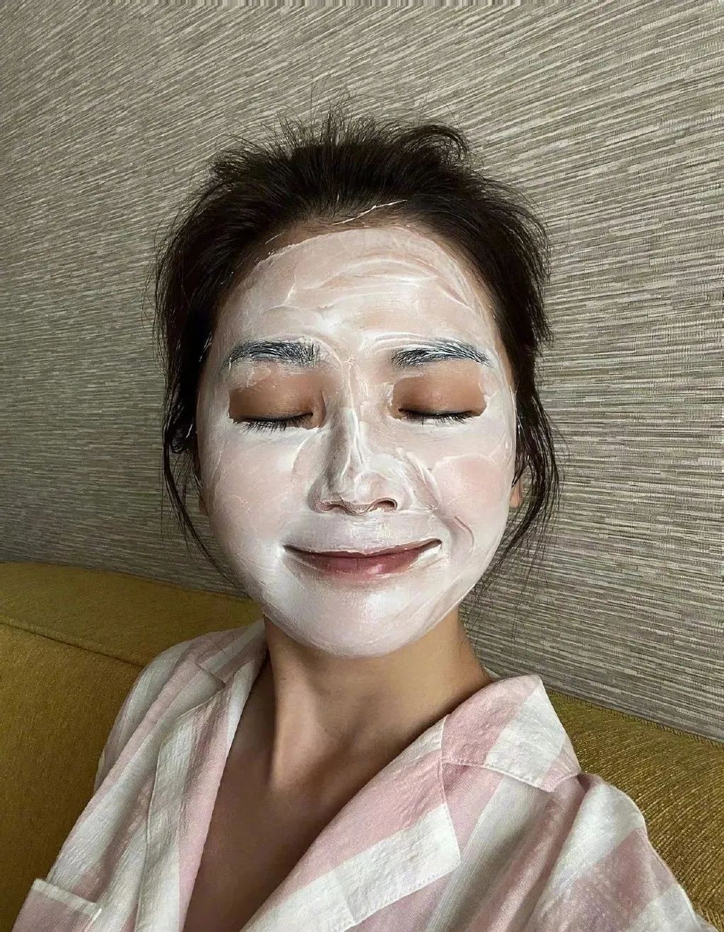 李诞式面膜火上热搜,谁还没有“蘸酱油”的时刻呢!休闲区蓝鸢梦想 - Www.slyday.coM 李诞式面膜火上热搜,谁还没有“蘸酱油”的时刻呢!休闲区蓝鸢梦想 - Www.slyday.coM