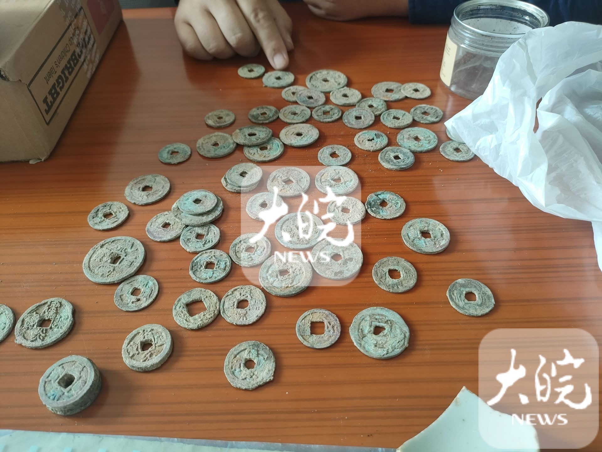 肥东一荒地发现疑似古人生活痕迹续:这里可能曾是繁华的集镇休闲区蓝鸢梦想 - Www.slyday.coM 肥东一荒地发现疑似古人生活痕迹续:这里可能曾是繁华的集镇休闲区蓝鸢梦想 - Www.slyday.coM