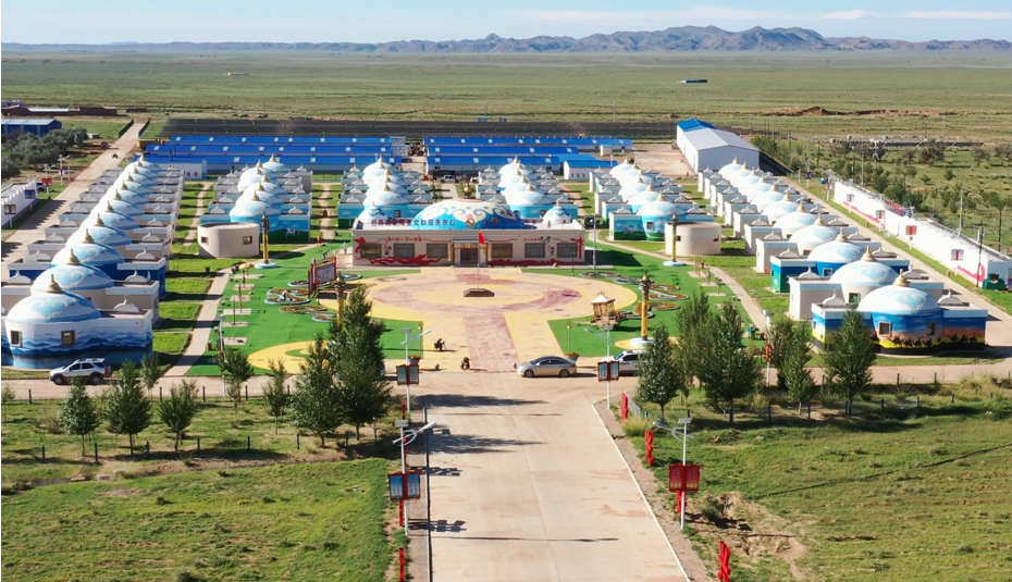 数字羊、乌骨羊、白绒山羊...来看乌拉特中旗“羊了个羊”休闲区蓝鸢梦想 - Www.slyday.coM 数字羊、乌骨羊、白绒山羊...来看乌拉特中旗“羊了个羊”休闲区蓝鸢梦想 - Www.slyday.coM