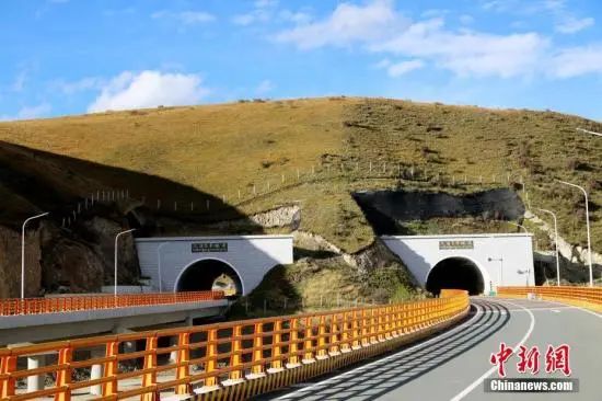 隧道:我太难了,但你们好像并不这样认为……(ó﹏ò。)休闲区蓝鸢梦想 - Www.slyday.coM 隧道:我太难了,但你们好像并不这样认为……(ó﹏ò。)休闲区蓝鸢梦想 - Www.slyday.coM