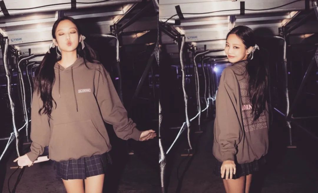 卫衣:YG SELECT 短裙:Adidas