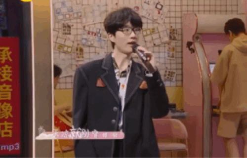 许嵩恋情疑曝光,粉丝欢喜认“阿嫂”?22岁“绯闻女友”身份唔简单!休闲区蓝鸢梦想 - Www.slyday.coM 许嵩恋情疑曝光,粉丝欢喜认“阿嫂”?22岁“绯闻女友”身份唔简单!休闲区蓝鸢梦想 - Www.slyday.coM