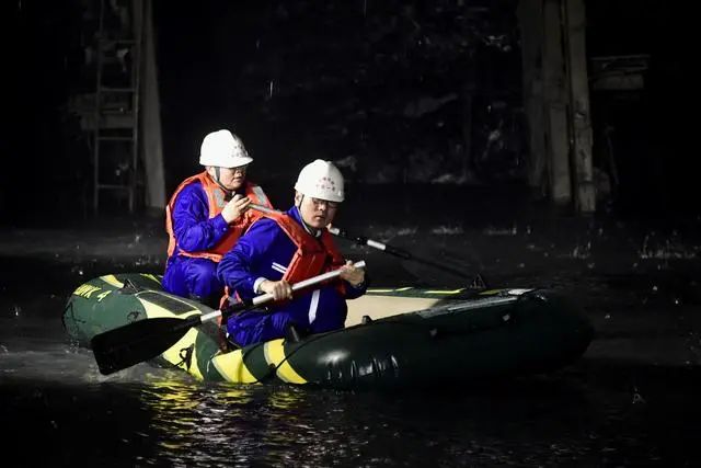 隧道:我太难了,但你们好像并不这样认为……(ó﹏ò。)休闲区蓝鸢梦想 - Www.slyday.coM 隧道:我太难了,但你们好像并不这样认为……(ó﹏ò。)休闲区蓝鸢梦想 - Www.slyday.coM