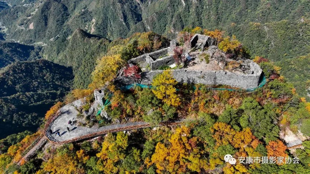 摄影大咖镜头下的岚皋,是什么样子?【959推荐】休闲区蓝鸢梦想 - Www.slyday.coM 摄影大咖镜头下的岚皋,是什么样子?【959推荐】休闲区蓝鸢梦想 - Www.slyday.coM