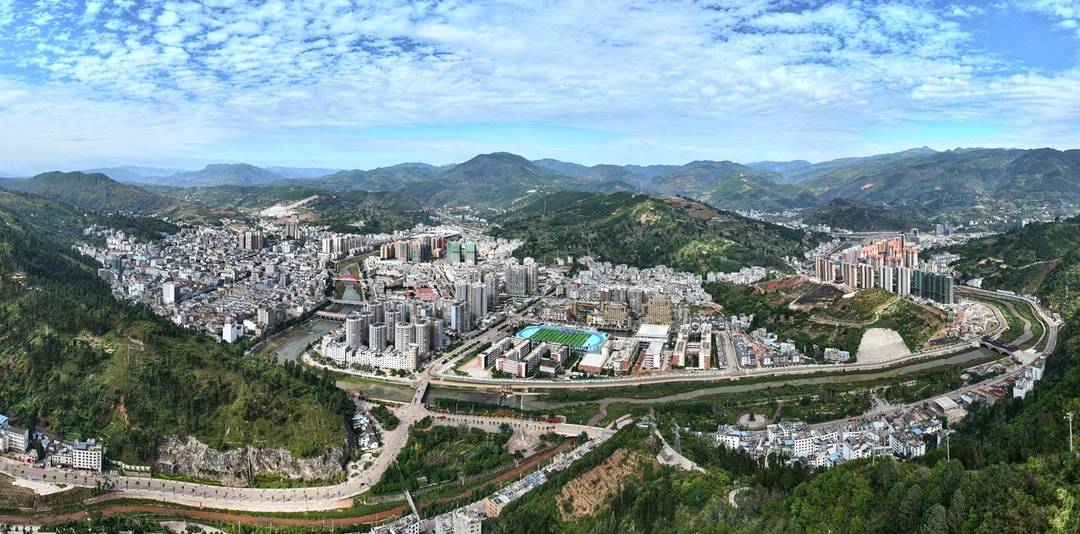 70年,会东由一条街长成十万人的城休闲区蓝鸢梦想 - Www.slyday.coM 70年,会东由一条街长成十万人的城休闲区蓝鸢梦想 - Www.slyday.coM