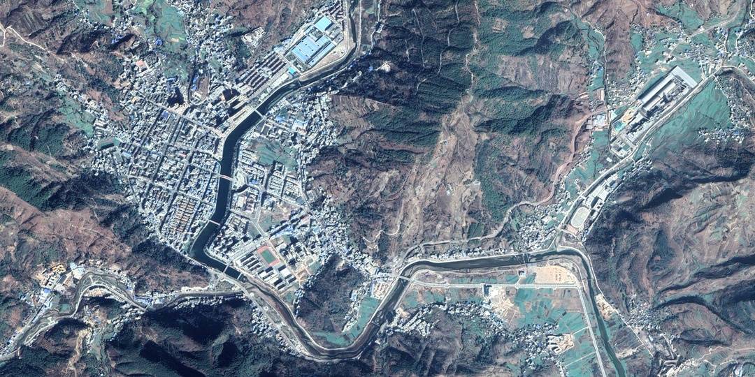 70年,会东由一条街长成十万人的城休闲区蓝鸢梦想 - Www.slyday.coM 70年,会东由一条街长成十万人的城休闲区蓝鸢梦想 - Www.slyday.coM