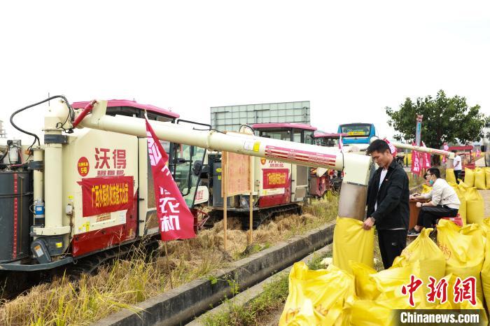 不要告诉别人(广西收割机销售地址查询)广西收割机批发市场,(图5) 不要告诉别人(广西收割机销售地址查询)广西收割机批发市场,(图5)
