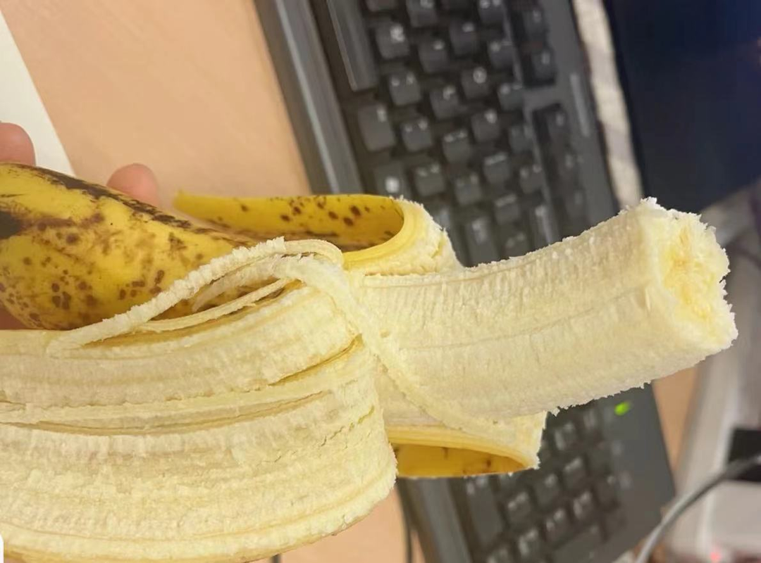 一根香蕉,有4大意想不到的好处,难怪运动员也爱吃!但3类人不宜多吃休闲区蓝鸢梦想 - Www.slyday.coM 一根香蕉,有4大意想不到的好处,难怪运动员也爱吃!但3类人不宜多吃休闲区蓝鸢梦想 - Www.slyday.coM