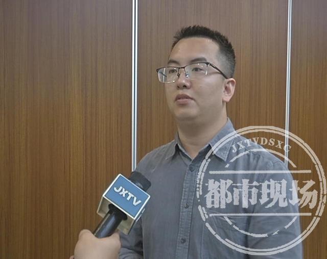 “别人都说我傻!”南昌一男子在陌陌打赏礼物30多万,被“辜负”了休闲区蓝鸢梦想 - Www.slyday.coM “别人都说我傻!”南昌一男子在陌陌打赏礼物30多万,被“辜负”了休闲区蓝鸢梦想 - Www.slyday.coM