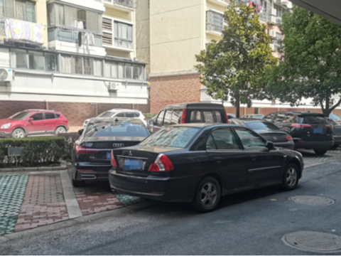 雨天怎样保持驾车视线清晰