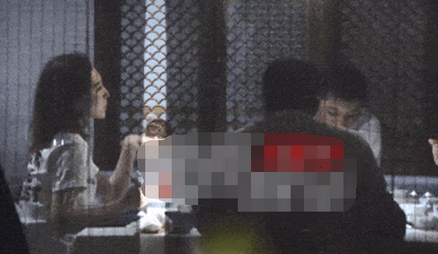 张继科带绯闻女友深夜聚餐!女方抽电子烟好熟练,与人热聊太豪迈(图3)