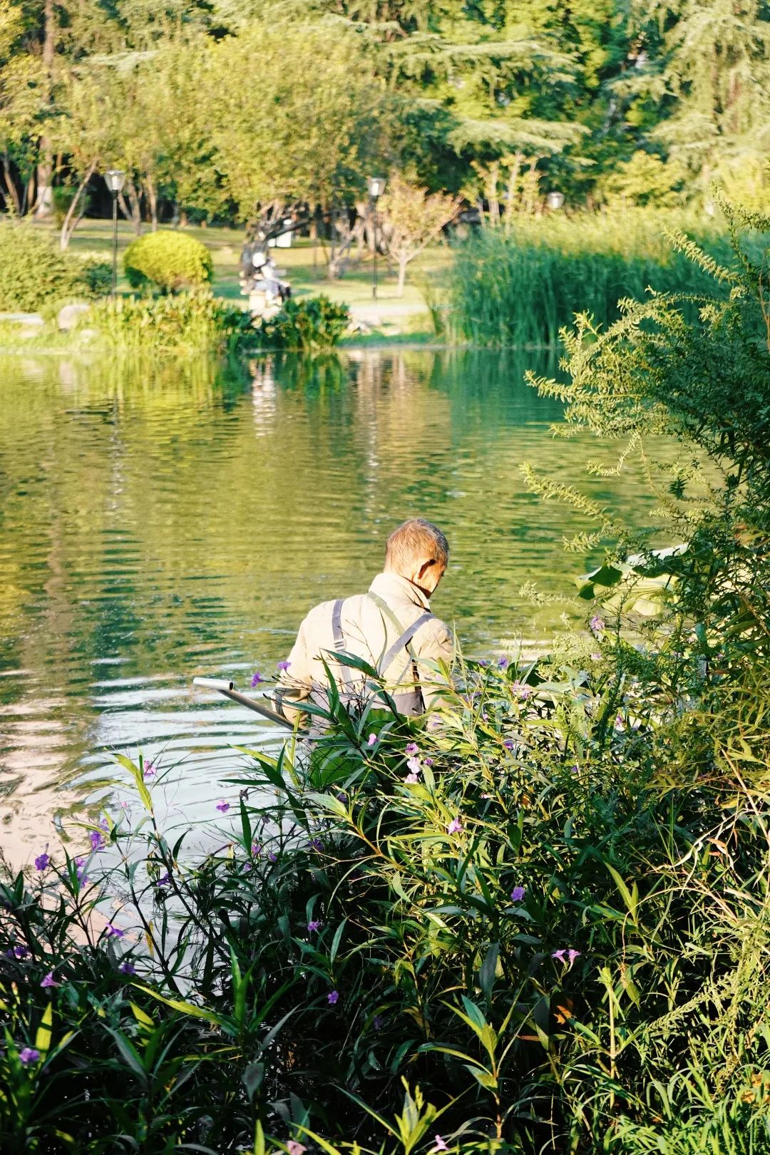 再见,武汉的秋天休闲区蓝鸢梦想 - Www.slyday.coM 再见,武汉的秋天休闲区蓝鸢梦想 - Www.slyday.coM