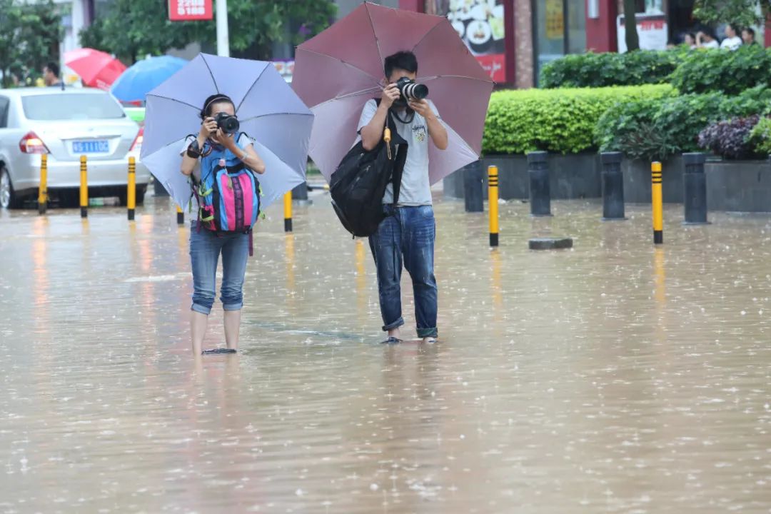 今天,媒体“打工人”真相刷屏…休闲区蓝鸢梦想 - Www.slyday.coM 今天,媒体“打工人”真相刷屏…休闲区蓝鸢梦想 - Www.slyday.coM