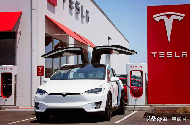 特斯拉再次降价!保险补贴本月8000,下月4000休闲区蓝鸢梦想 - Www.slyday.coM 特斯拉再次降价!保险补贴本月8000,下月4000休闲区蓝鸢梦想 - Www.slyday.coM