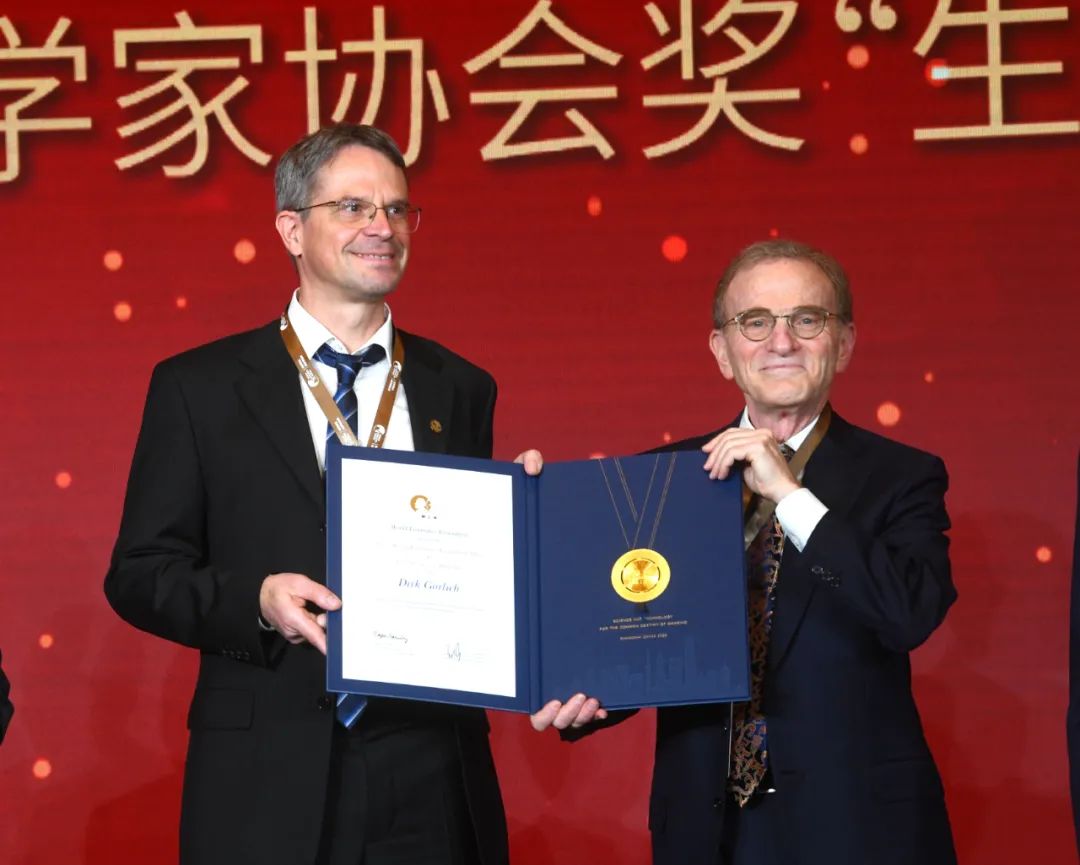 顶科邂逅进博:“开放”是共同主题,五年论坛让年轻人受益休闲区蓝鸢梦想 - Www.slyday.coM 顶科邂逅进博:“开放”是共同主题,五年论坛让年轻人受益休闲区蓝鸢梦想 - Www.slyday.coM