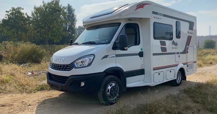 12.1洛阳房车展：美景美家房车依维柯小额头，品质内饰，高通过性