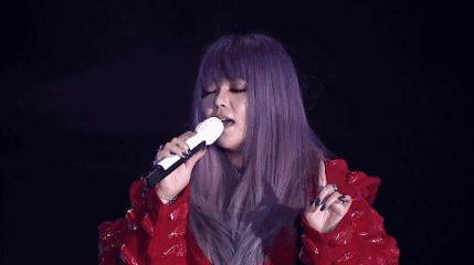 为什么歌手在舞台上总扔麦架?休闲区蓝鸢梦想 - Www.slyday.coM 为什么歌手在舞台上总扔麦架?休闲区蓝鸢梦想 - Www.slyday.coM