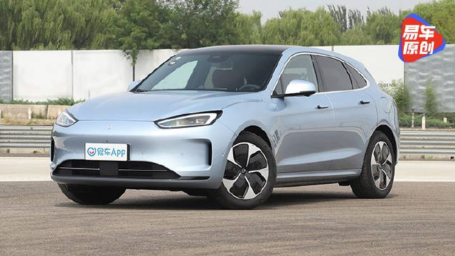 28万预算它比Model Y更值得买？AITO问界M5 EV底盘解析