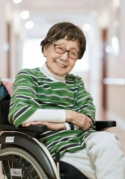 71岁上班,86岁恋爱,102岁获奖,忙到没有时间去死的女人,再见了休闲区蓝鸢梦想 - Www.slyday.coM 71岁上班,86岁恋爱,102岁获奖,忙到没有时间去死的女人,再见了休闲区蓝鸢梦想 - Www.slyday.coM