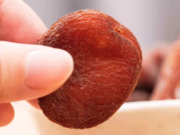 肉厚皮薄,多汁甘甜,怎么会有这么好吃的杏干啊丨种草机休闲区蓝鸢梦想 - Www.slyday.coM 肉厚皮薄,多汁甘甜,怎么会有这么好吃的杏干啊丨种草机休闲区蓝鸢梦想 - Www.slyday.coM