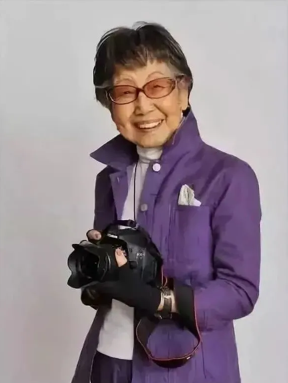 71岁上班,86岁恋爱,102岁获奖,忙到没有时间去死的女人,再见了休闲区蓝鸢梦想 - Www.slyday.coM 71岁上班,86岁恋爱,102岁获奖,忙到没有时间去死的女人,再见了休闲区蓝鸢梦想 - Www.slyday.coM