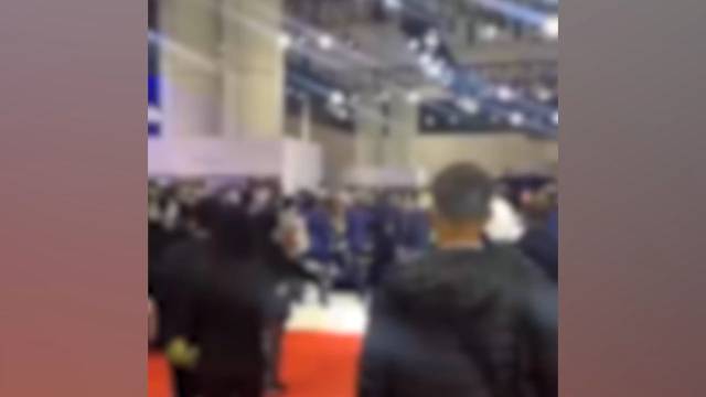 大连车展2名主播争执引冲突，组委会：两经销商因卖车起纠纷