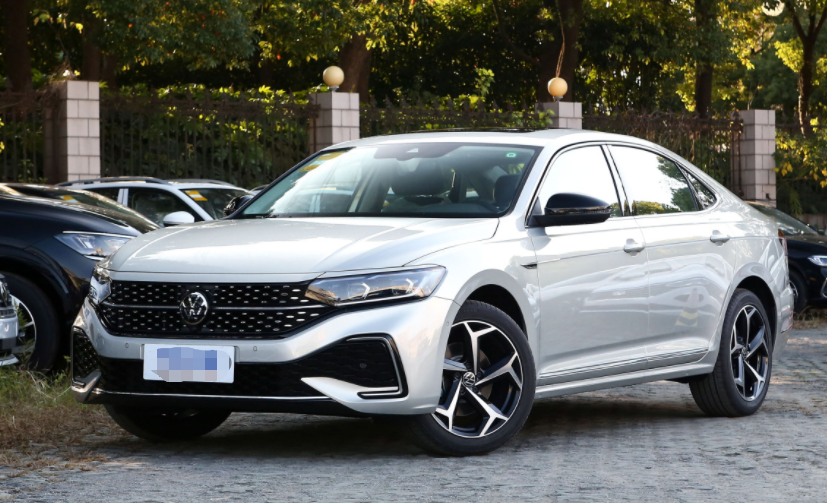 星空脸+全速自适应巡航,23款帕萨特可谓内外兼修1 星空脸+全速自适应巡航,23款帕萨特可谓内外兼修