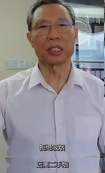 山东8岁女孩确诊,生活轨迹公开后,爸爸崩溃大哭:是我害了你休闲区蓝鸢梦想 - Www.slyday.coM 山东8岁女孩确诊,生活轨迹公开后,爸爸崩溃大哭:是我害了你休闲区蓝鸢梦想 - Www.slyday.coM