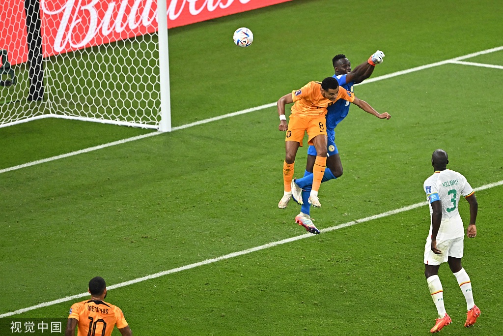 战胜了癌症的范加尔，为荷兰足球选了一条最务实的路
