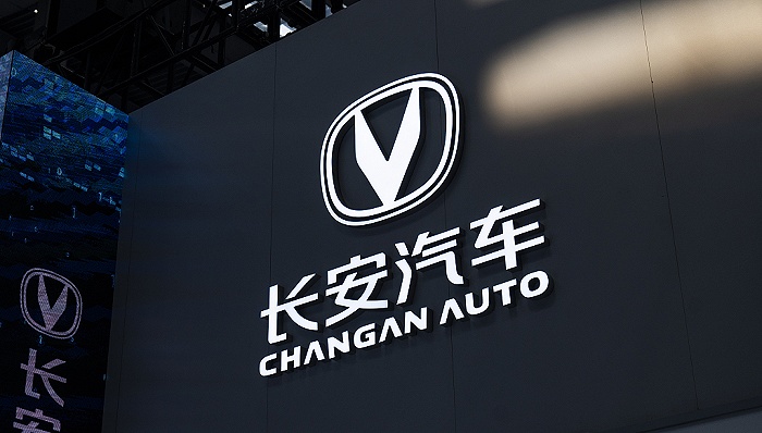 长安汽车称开机广告时长较短不会更改，车机弹窗尚处监管空白