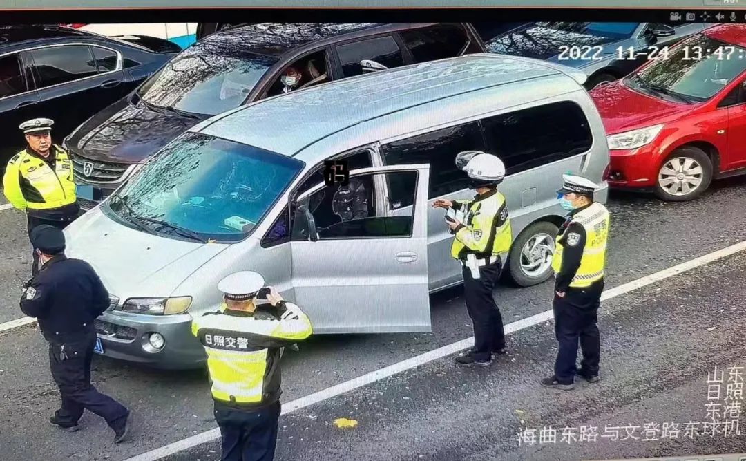 不看后悔(免费擦抽油烟机骗局)借清洗油烟机偷小孩,(图2) 不看后悔(免费擦抽油烟机骗局)借清洗油烟机偷小孩,(图2)