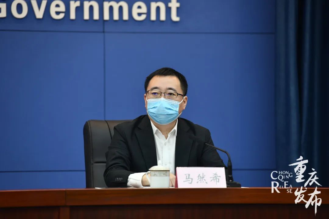 发布会·网友在线丨直播间关心的国考、去区县、重症人数……现场回应!