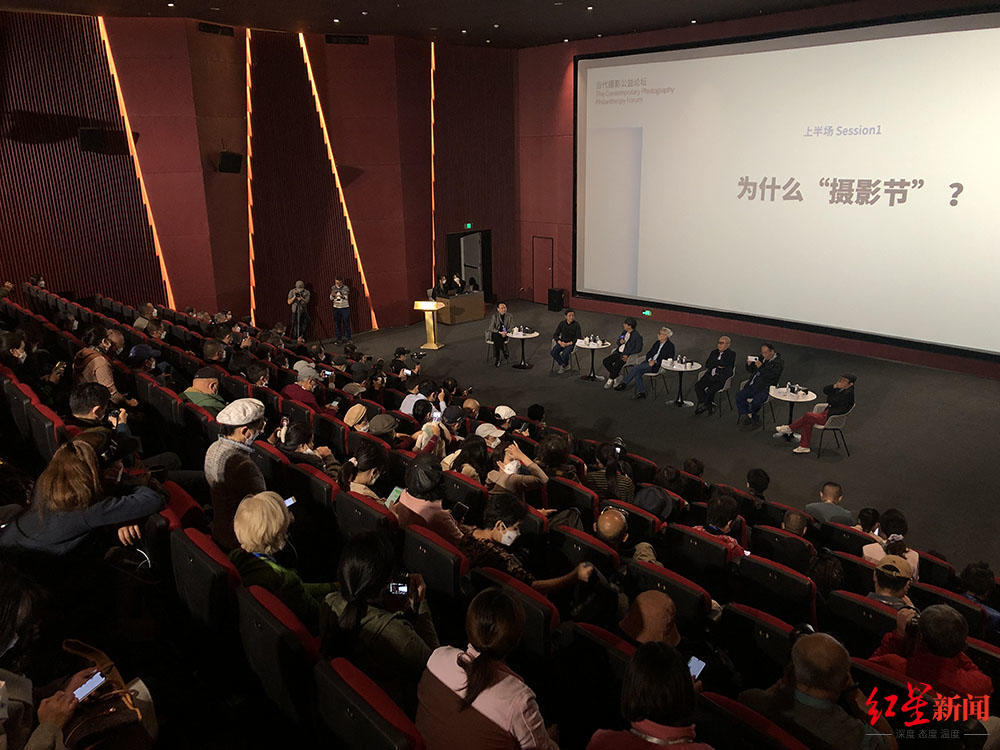 回看首届成都国际摄影周:一出道,即巅峰
