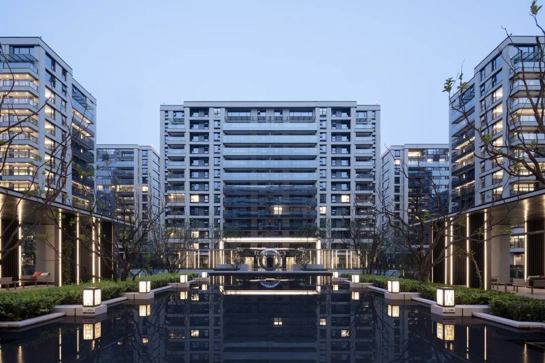 现在的豪宅都太卷了!休闲区蓝鸢梦想 - Www.slyday.coM 现在的豪宅都太卷了!休闲区蓝鸢梦想 - Www.slyday.coM